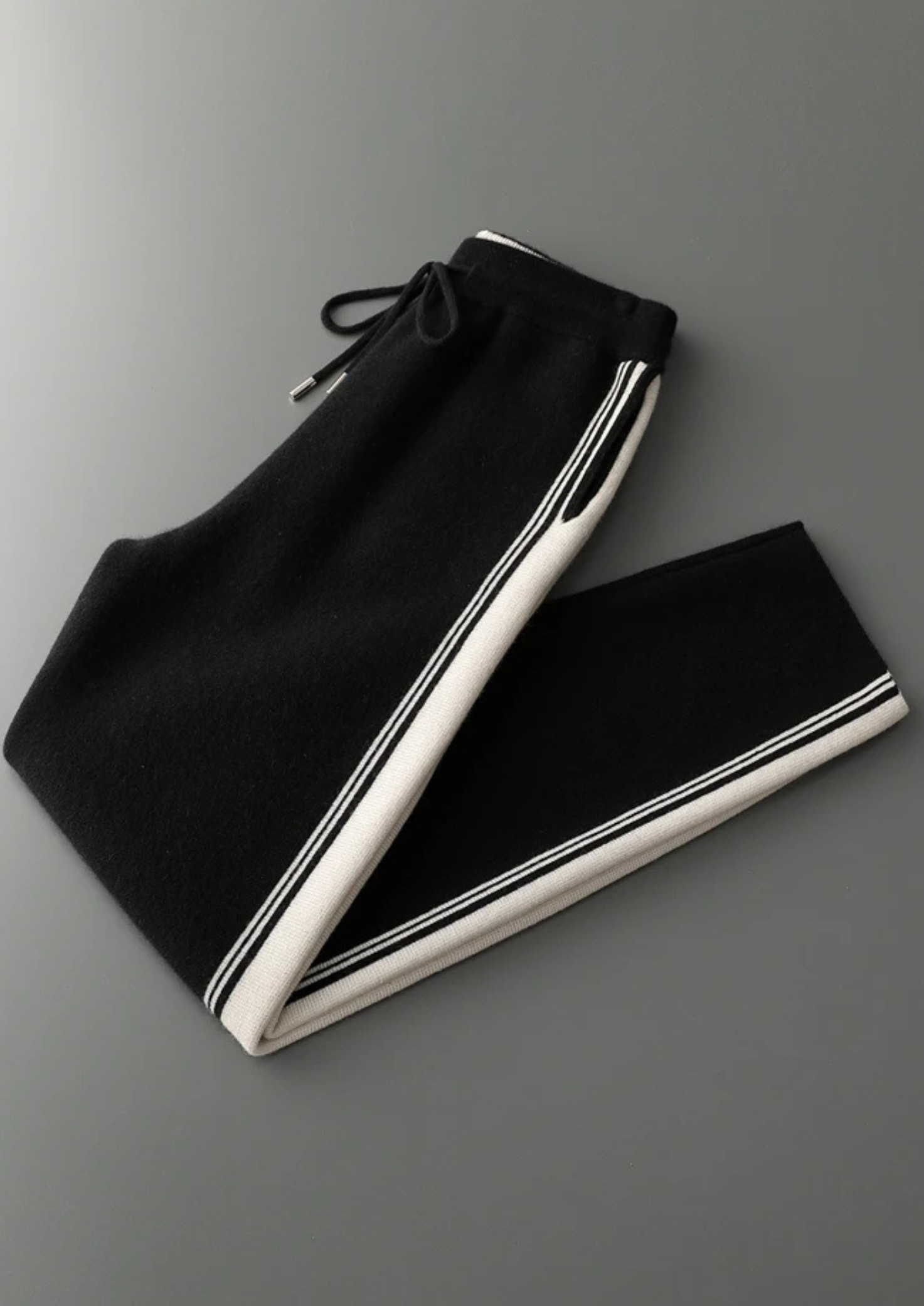 Men’s Luxury Wool Tracksuit – Contrast Lining