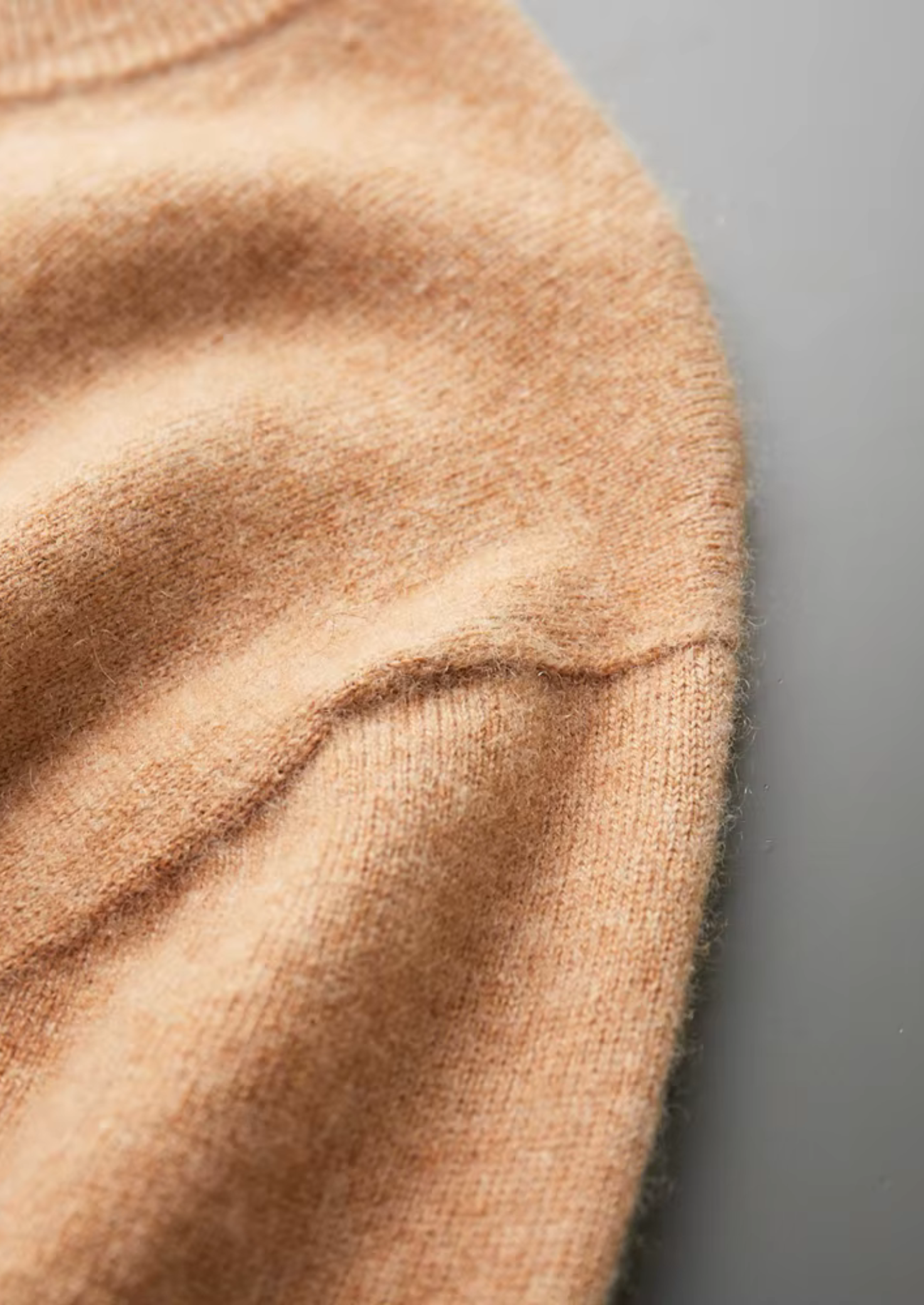 Men’s Luxury Cashmere T-Shirt – Crewneck